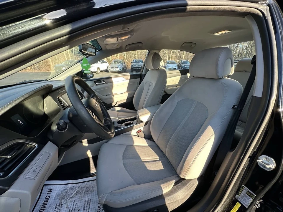 2017 Hyundai Sonata - Image 7 of 21