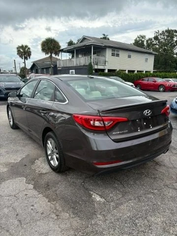 2017 Hyundai Sonata - Image 4 of 8