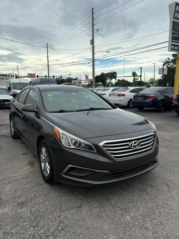 2017 Hyundai Sonata - Image 2 of 8