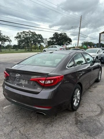 2017 Hyundai Sonata - Image 5 of 8