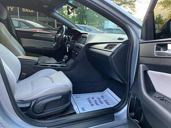 2017 Hyundai Sonata - Image 14 of 18