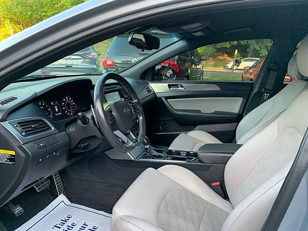 2017 Hyundai Sonata - Image 12 of 18