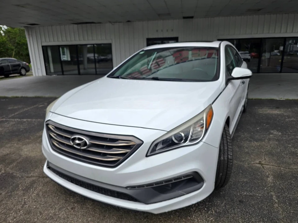 2017 Hyundai Sonata - Image 2 of 21