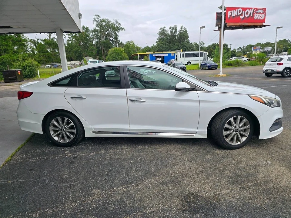 2017 Hyundai Sonata - Image 14 of 21