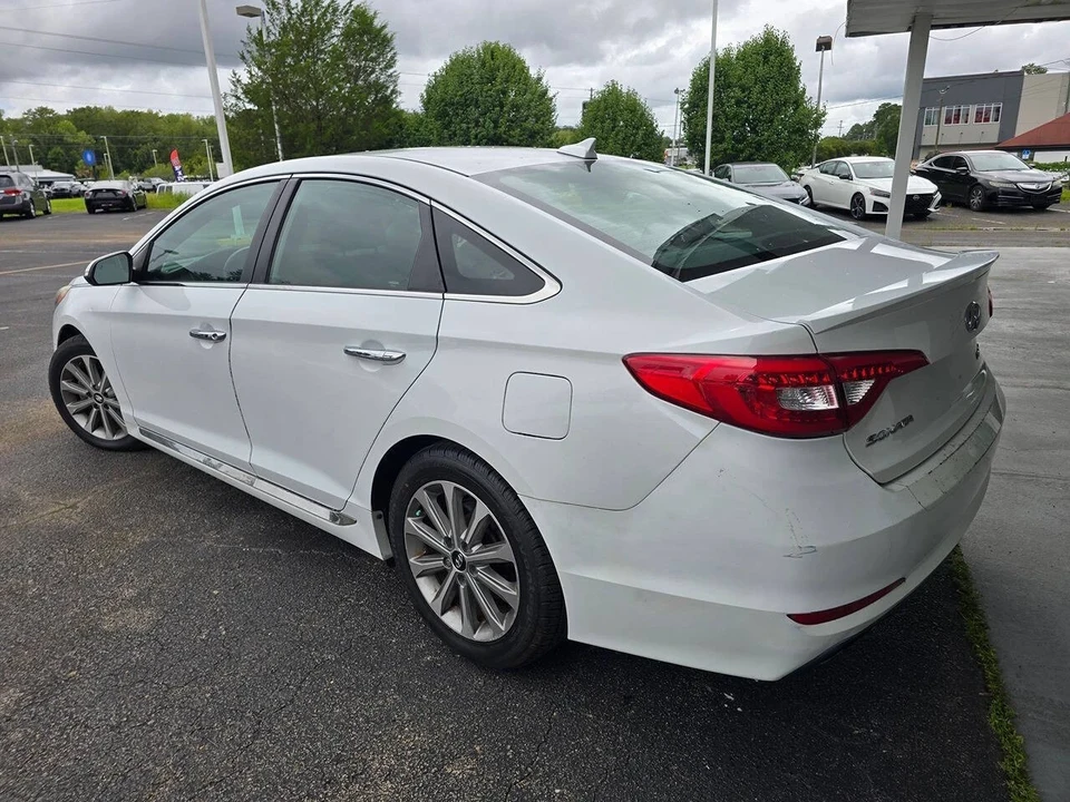 2017 Hyundai Sonata - Image 8 of 21