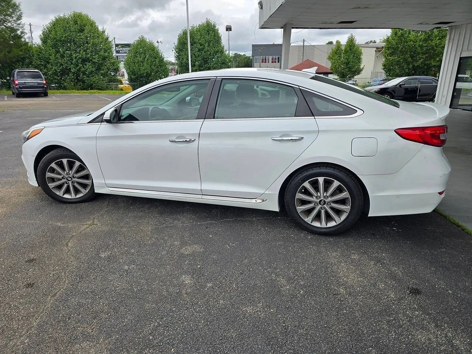 2017 Hyundai Sonata - Image 5 of 21