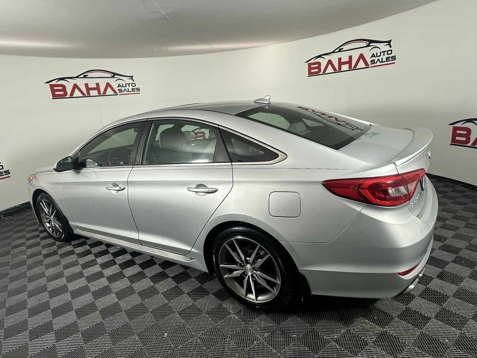 2017 Hyundai Sonata - Image 5 of 21