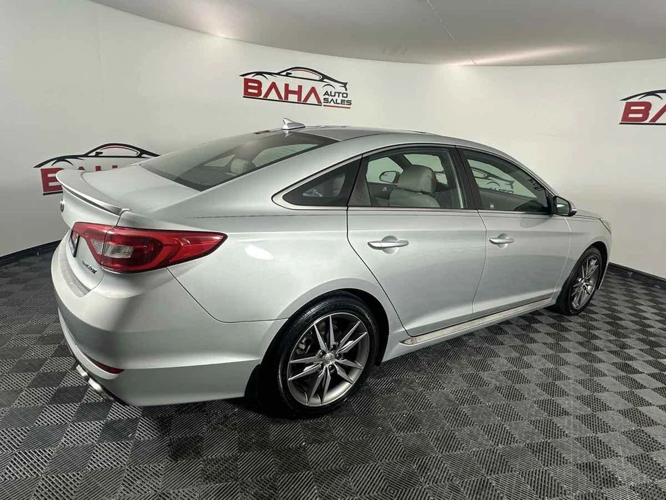 2017 Hyundai Sonata - Image 8 of 21
