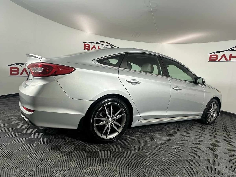 2017 Hyundai Sonata - Image 9 of 21