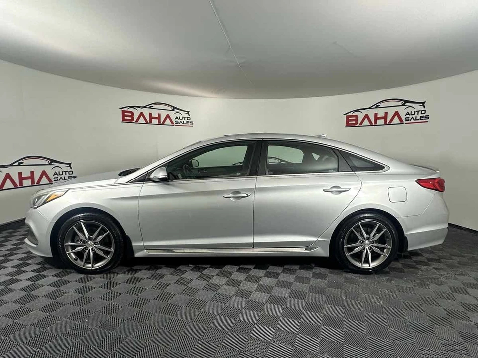 2017 Hyundai Sonata - Image 4 of 21