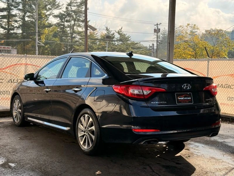 2017 Hyundai Sonata - Image 11 of 12