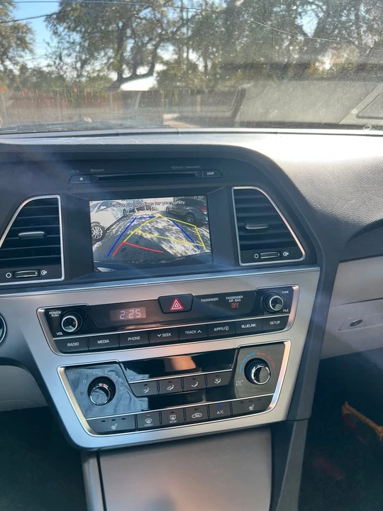 2017 Hyundai Sonata - Image 8 of 9