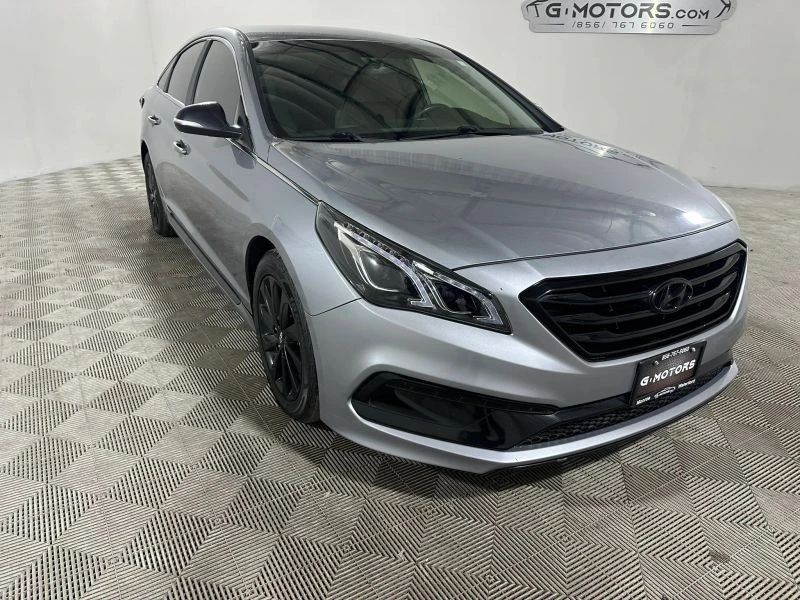 2017 Hyundai Sonata - Image 10 of 12