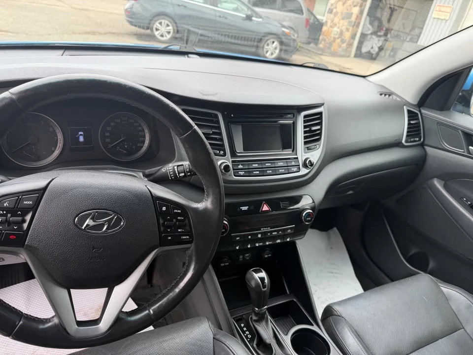 2017 Hyundai Tucson - Image 6 of 9