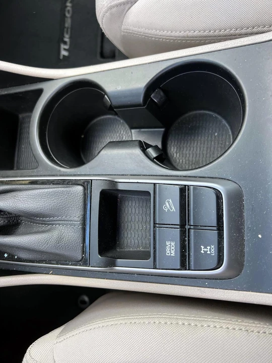2017 Hyundai Tucson - Image 19 of 21