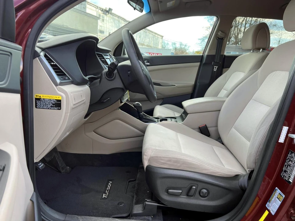 2017 Hyundai Tucson - Image 8 of 21
