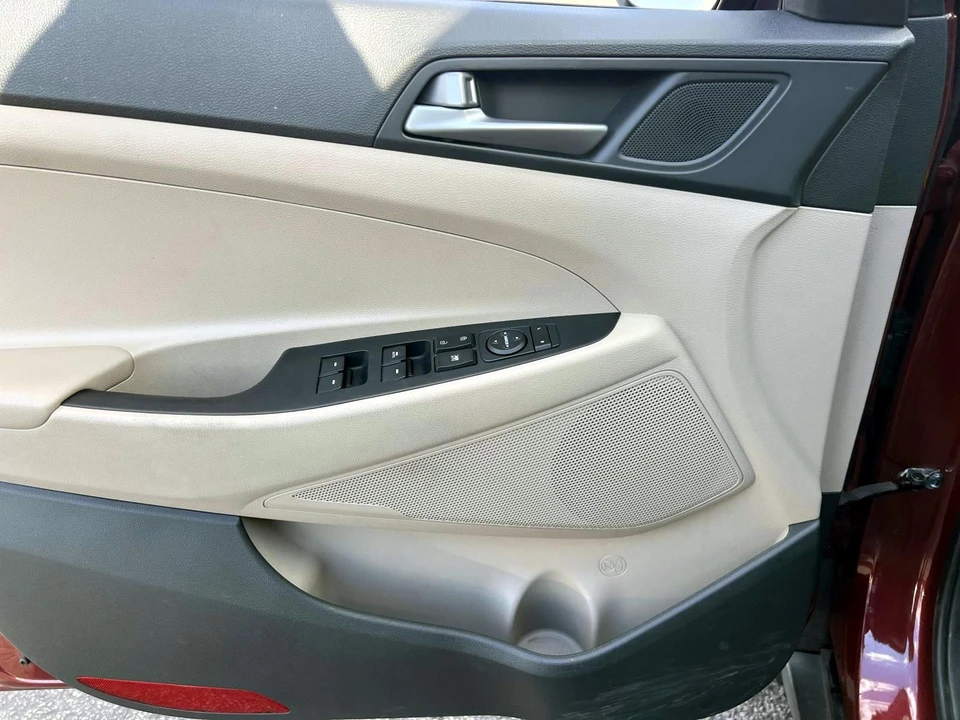 2017 Hyundai Tucson - Image 15 of 21
