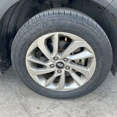 2017 Hyundai Tucson - Image 17 of 21