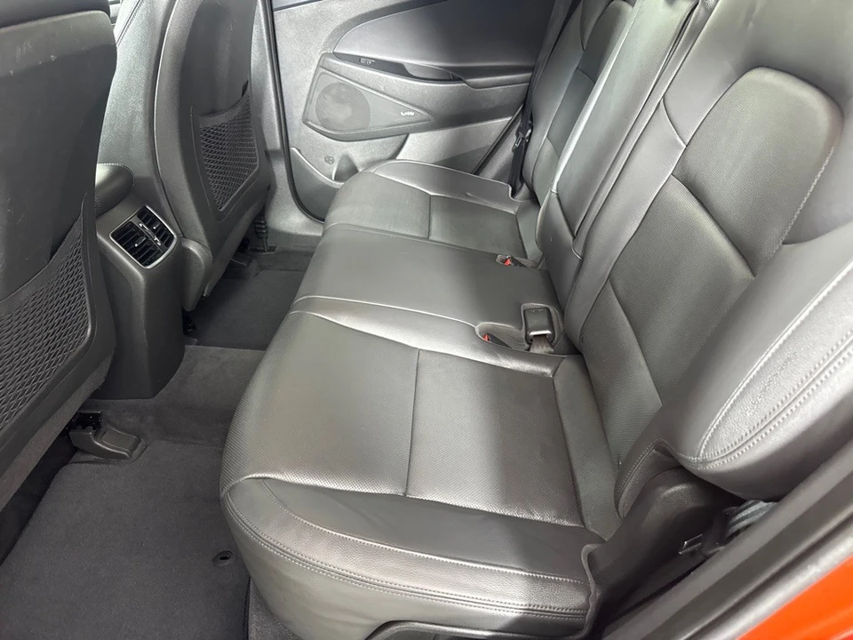 2017 Hyundai Tucson - Image 18 of 21