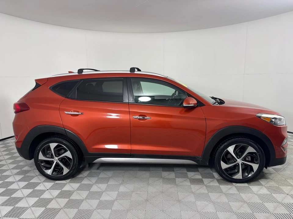 2017 Hyundai Tucson - Image 4 of 21