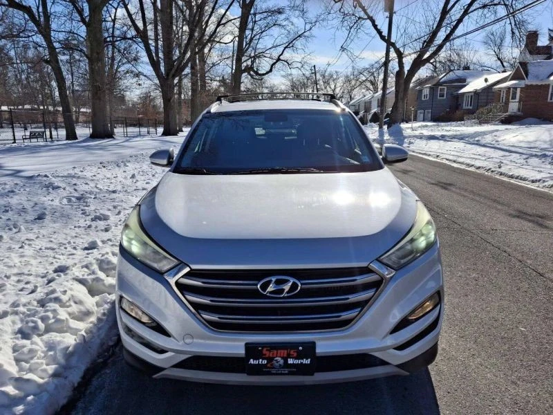 2017 Hyundai Tucson - Image 8 of 12