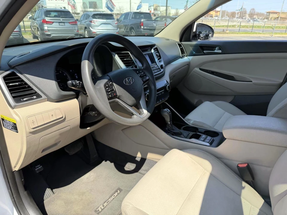 2017 Hyundai Tucson - Image 15 of 21
