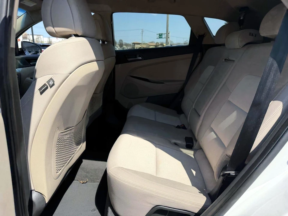 2017 Hyundai Tucson - Image 17 of 21