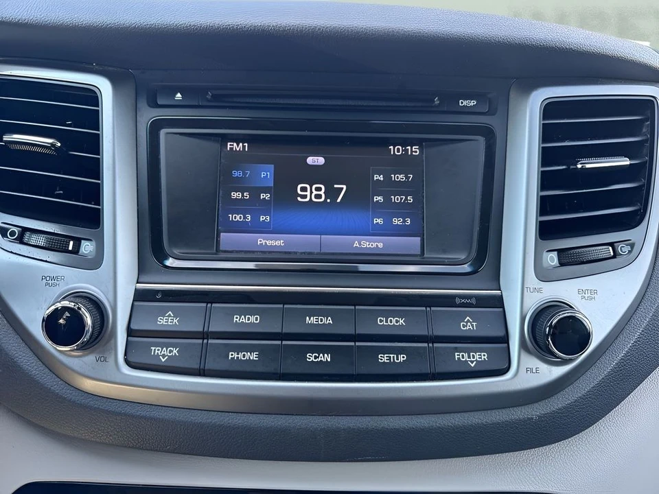 2017 Hyundai Tucson - Image 17 of 21