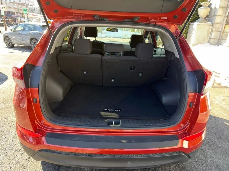 2017 Hyundai Tucson - Image 6 of 12