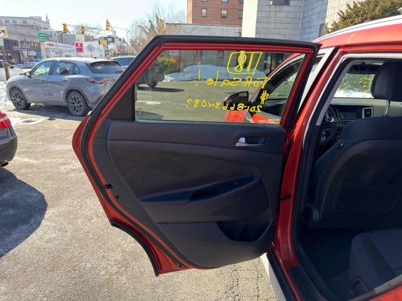 2017 Hyundai Tucson - Image 11 of 12