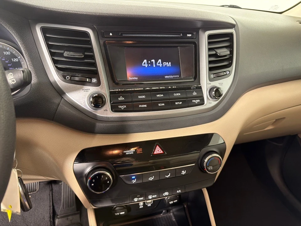 2017 Hyundai Tucson - Image 16 of 21