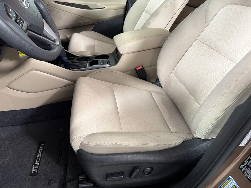2017 Hyundai Tucson - Image 12 of 21