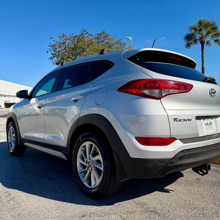 2017 Hyundai Tucson - Image 14 of 21