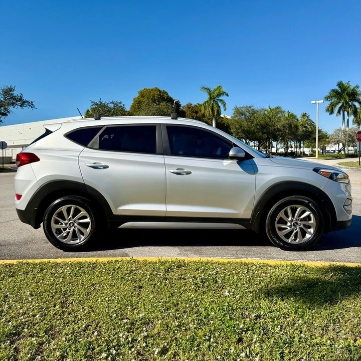 2017 Hyundai Tucson - Image 8 of 21