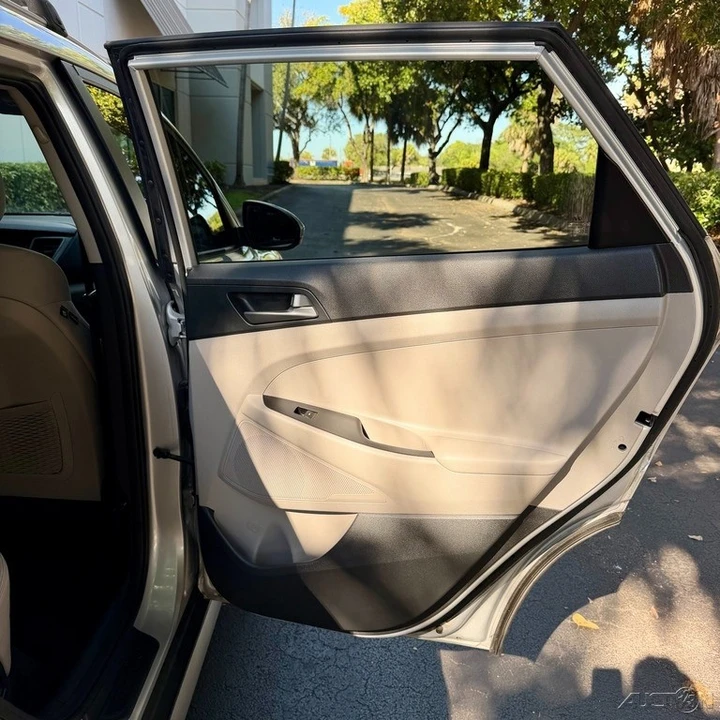 2017 Hyundai Tucson - Image 20 of 21
