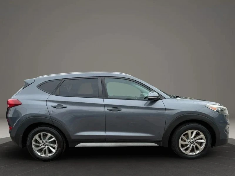 2017 Hyundai Tucson - Image 4 of 12