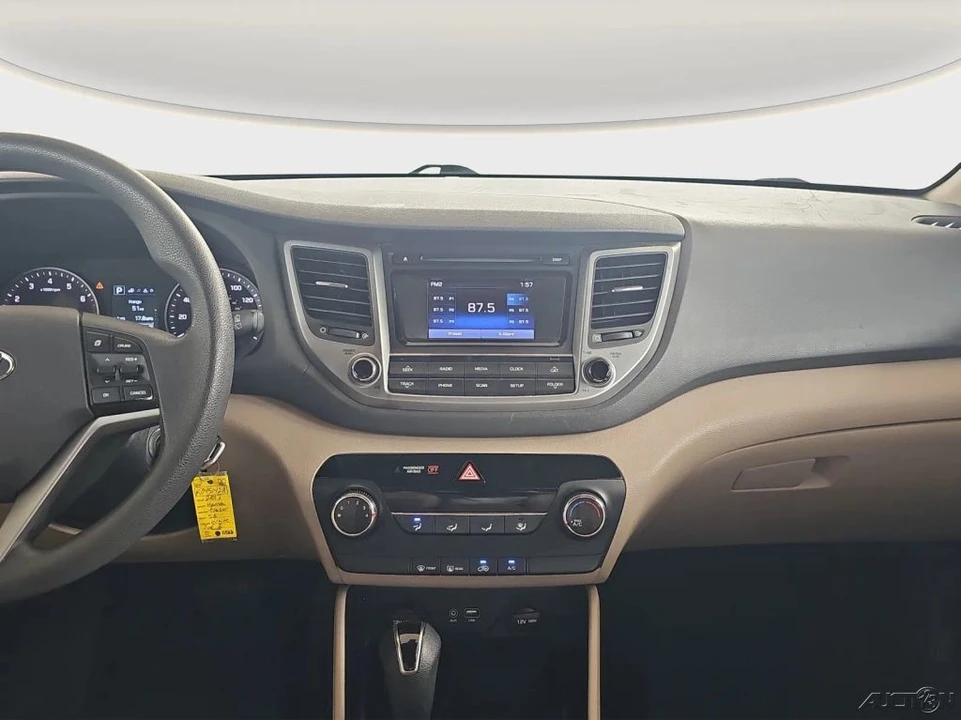 2017 Hyundai Tucson - Image 16 of 21