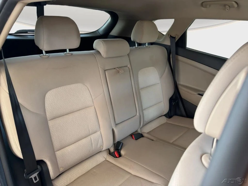 2017 Hyundai Tucson - Image 18 of 21