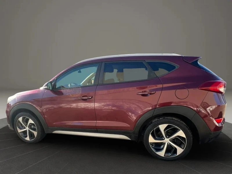 2017 Hyundai Tucson - Image 8 of 12