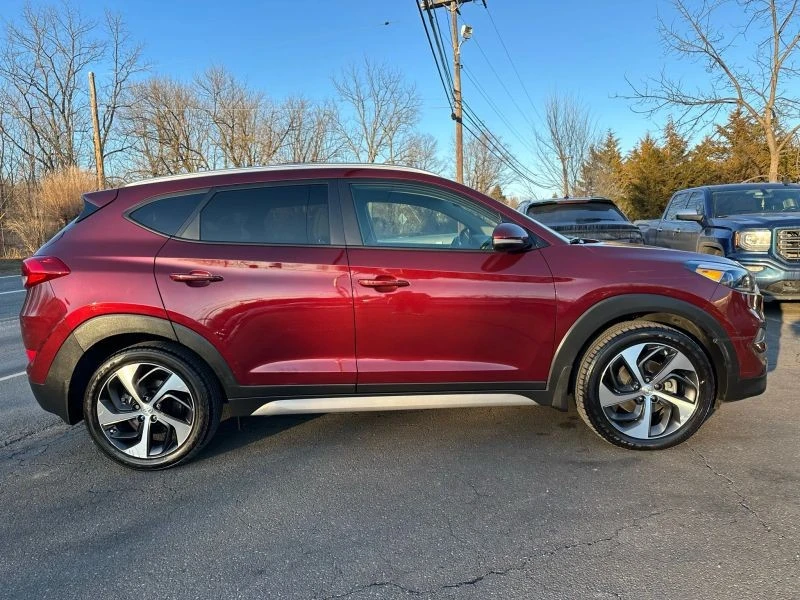 2017 Hyundai Tucson - Image 8 of 12
