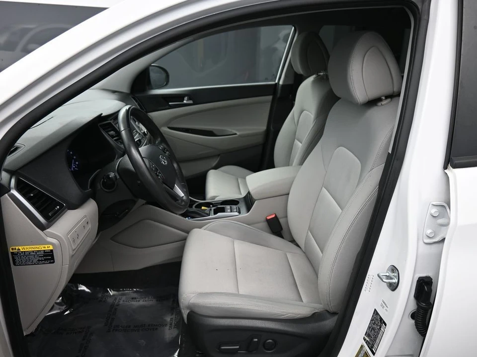 2017 Hyundai Tucson - Image 18 of 21