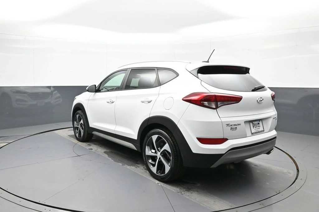 2017 Hyundai Tucson - Image 8 of 21