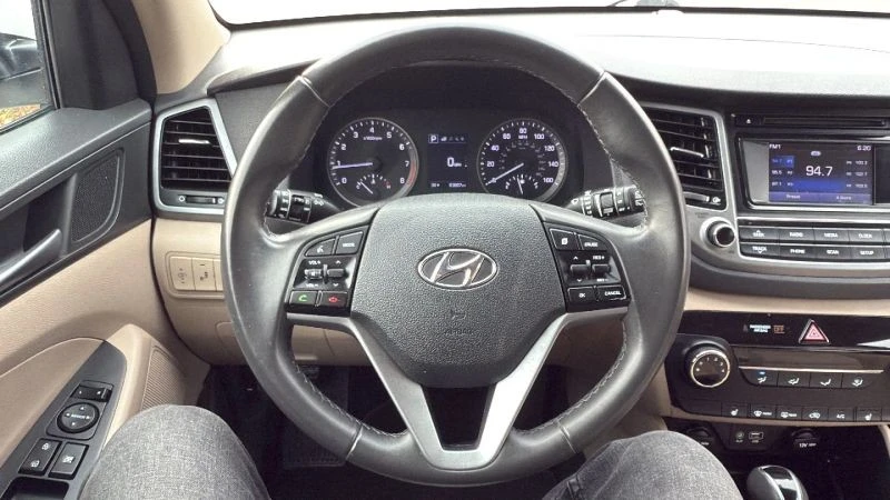 2017 Hyundai Tucson - Image 10 of 12