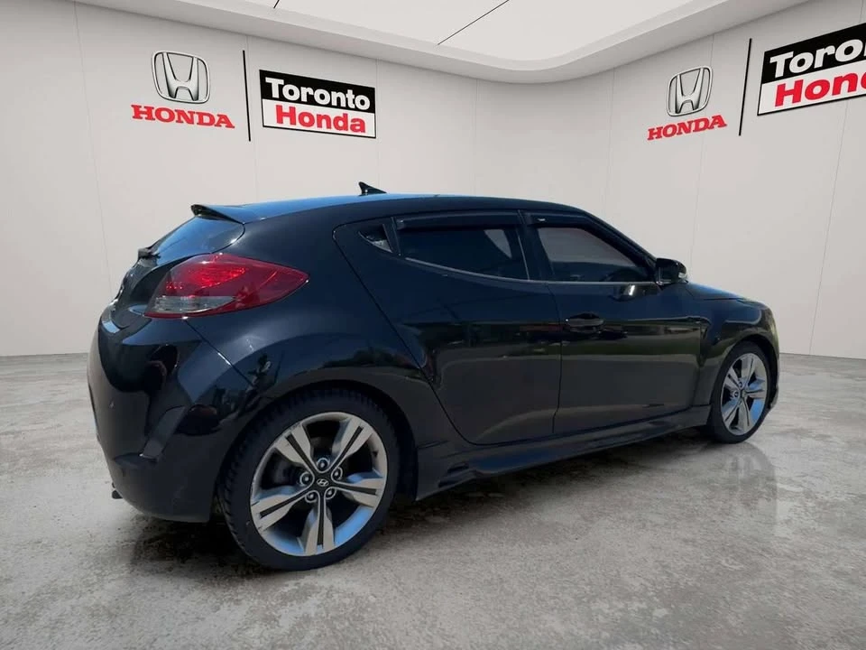 2017 Hyundai Veloster - Image 7 of 19