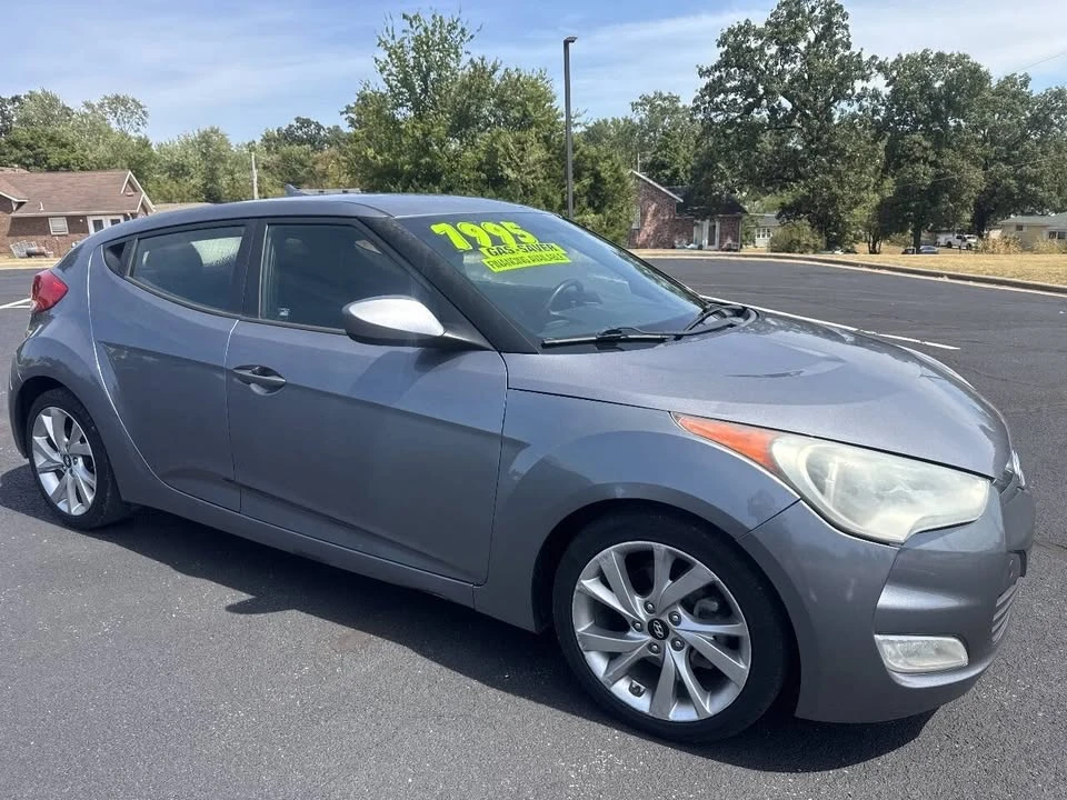 2017 Hyundai Veloster - Image 4 of 11