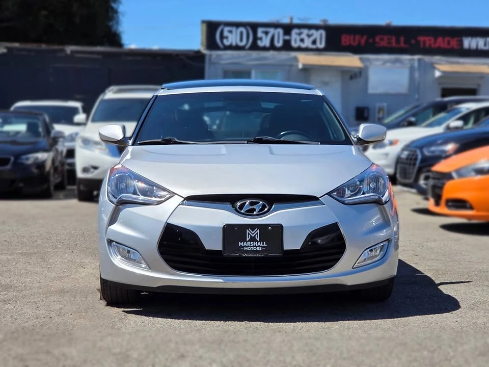 2017 Hyundai Veloster - Image 2 of 20