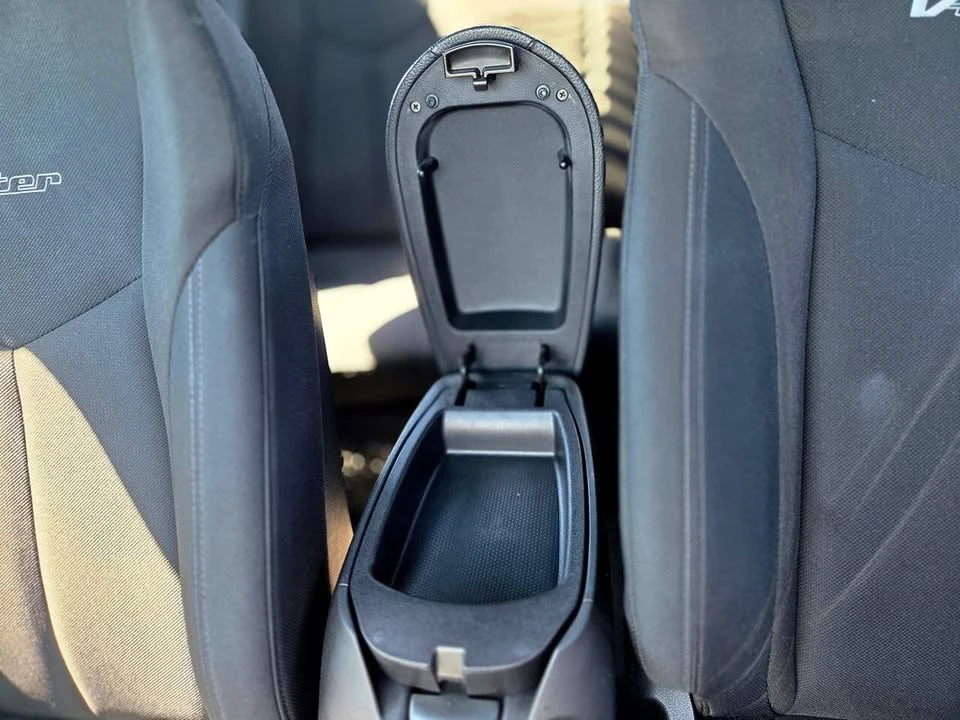 2017 Hyundai Veloster - Image 16 of 20