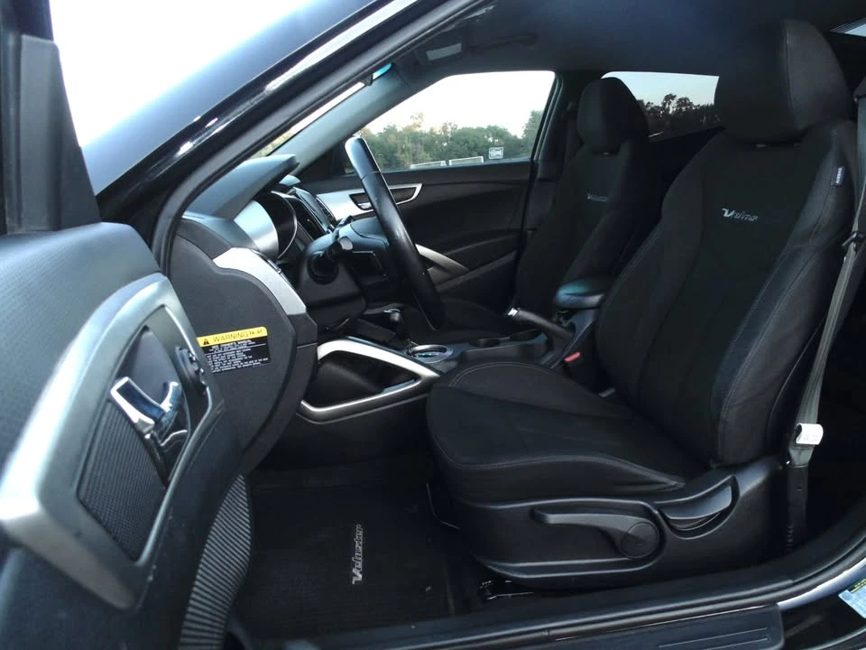 2017 Hyundai Veloster - Image 9 of 19