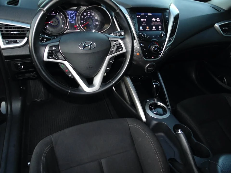 2017 Hyundai Veloster - Image 11 of 19