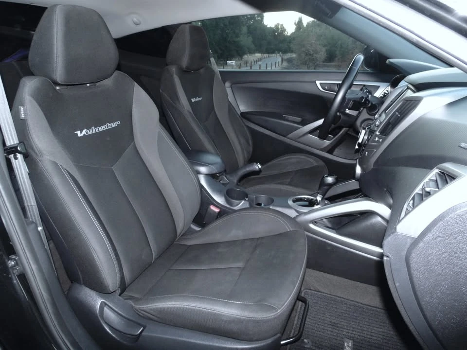 2017 Hyundai Veloster - Image 13 of 19